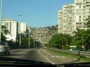 Favela Rocinha - Rodeada de prédios
nobres